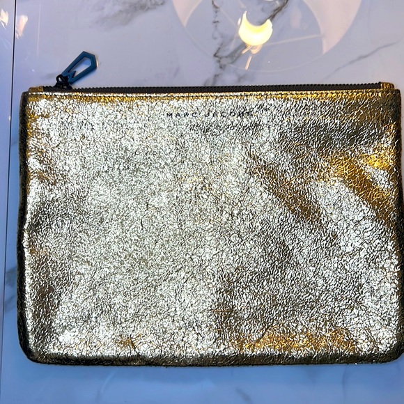 Lovely Marc Jacobs Gold Clutch or Makeup Bag - Picture 1 of 5